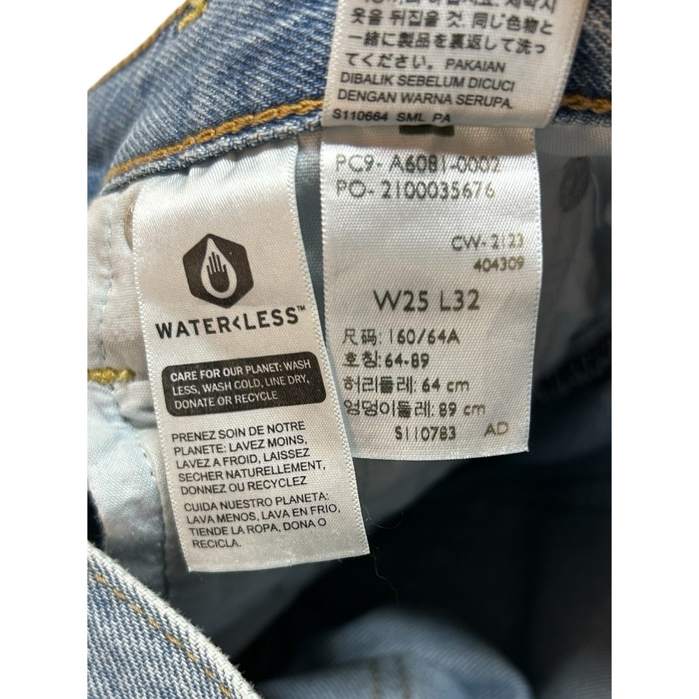 Levi's Women's 25 X 32 Ribcage Wide Leg Bell Flare Jeans Blue Denim Red tab - Picture 9 of 10